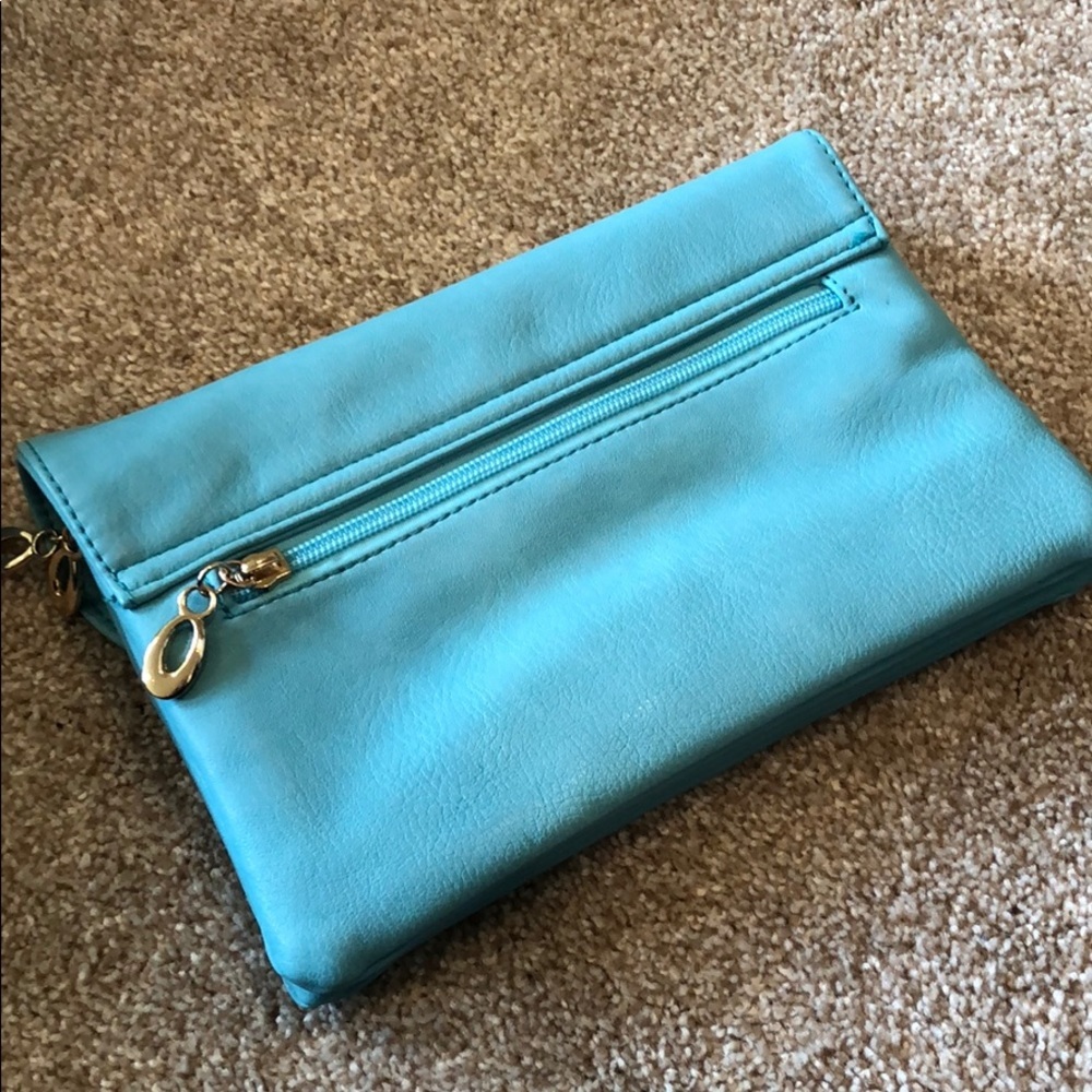 Turquoise clutch - Picture 4 of 4